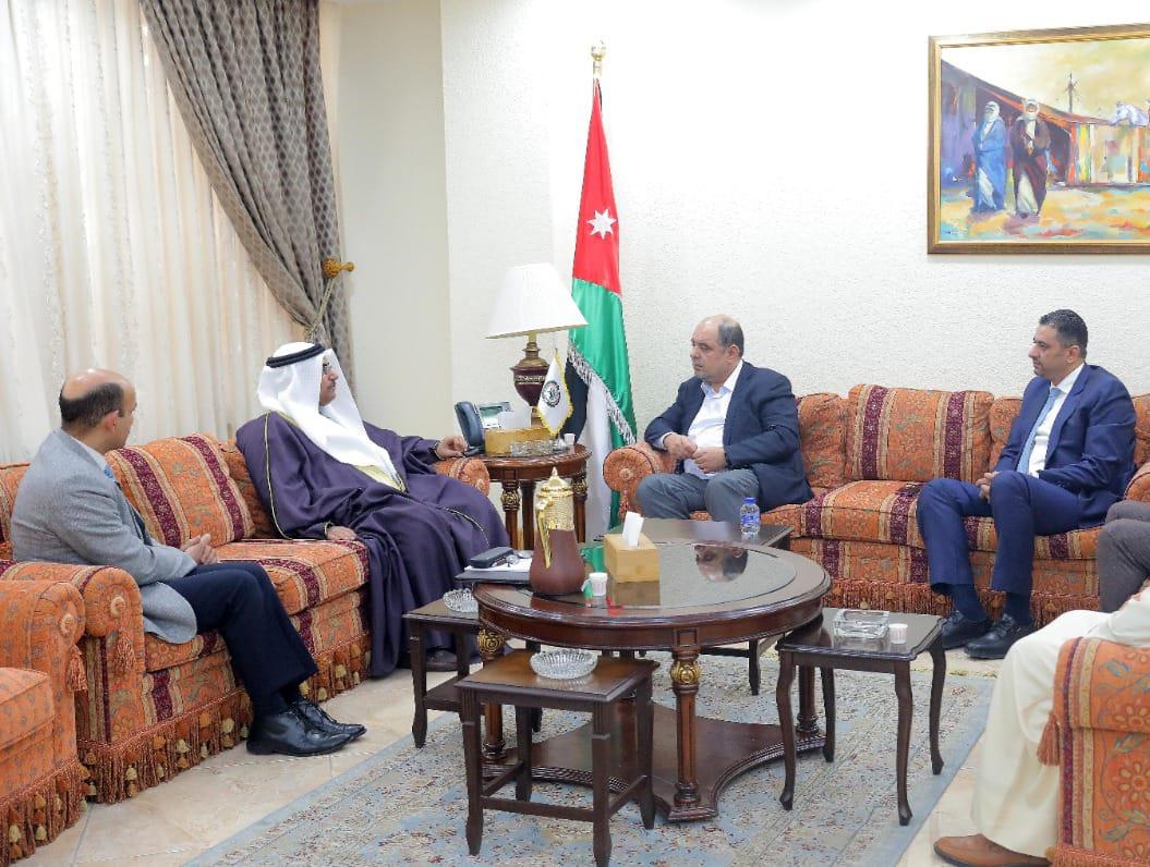 رئيس البرلمان العربي يستقبل وزير الاقتصاد الرقمي والريادة الأردني (الأمة برس)