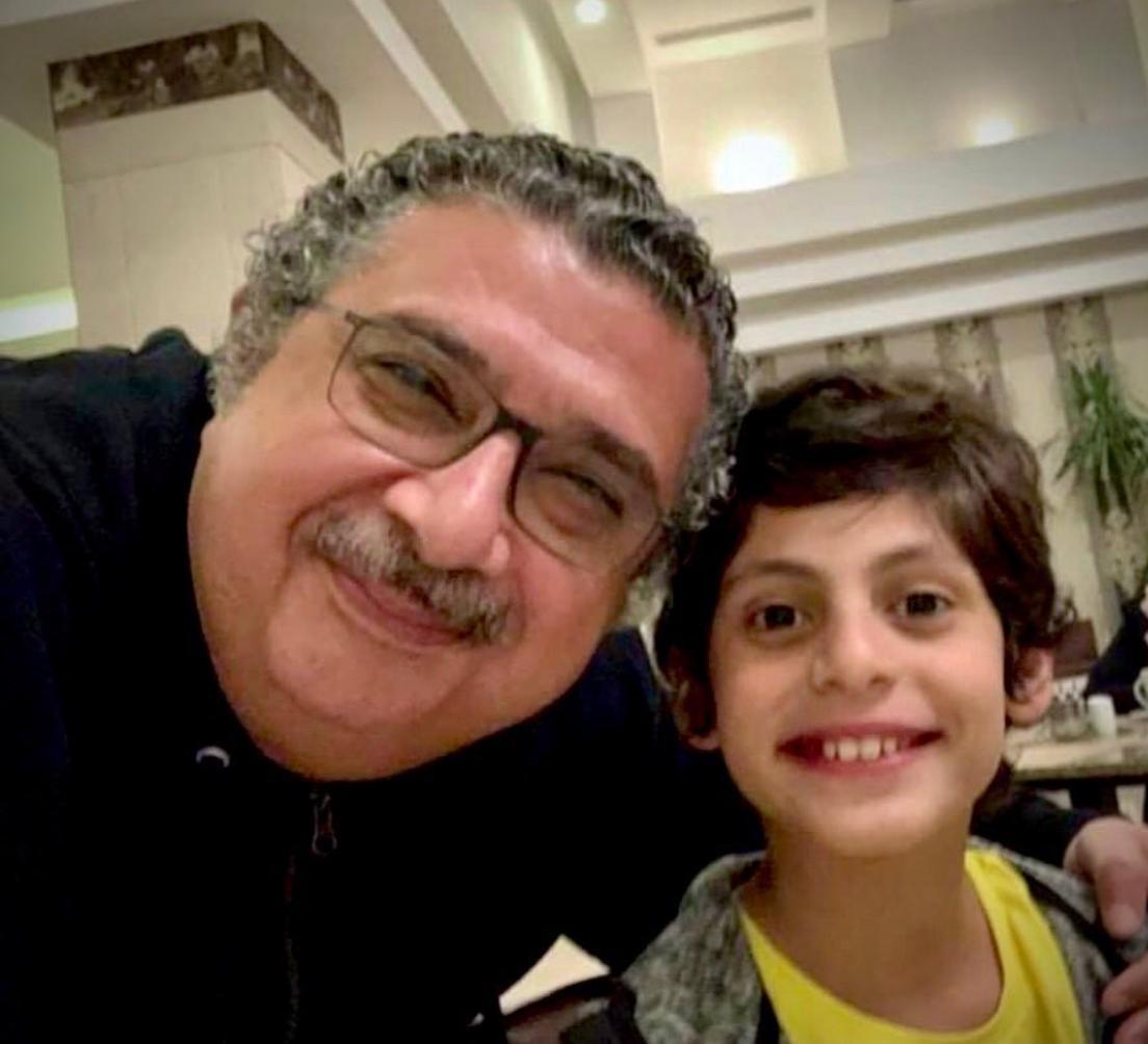 الطفل المعجزة عمر شريف مع النجم المصري ماجد الكدواني (الأمة برس)