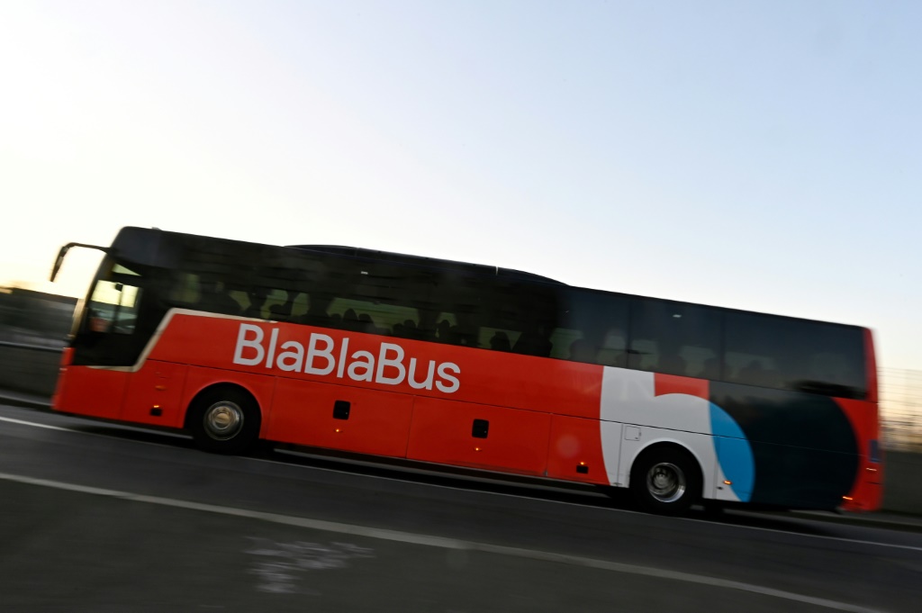 حافلة نقل مشترك في مدينة رين غرب فرنسا في السادس من كانون الثاني/يناير 2019 (أ ف ب)