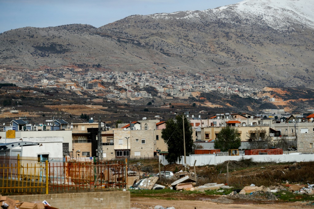 صورة لمدخل مستوطنة كاتسرين في هضبة الجولان بتاريخ 28 كانون الأول/ديسمبر 2021 (أ ف ب)