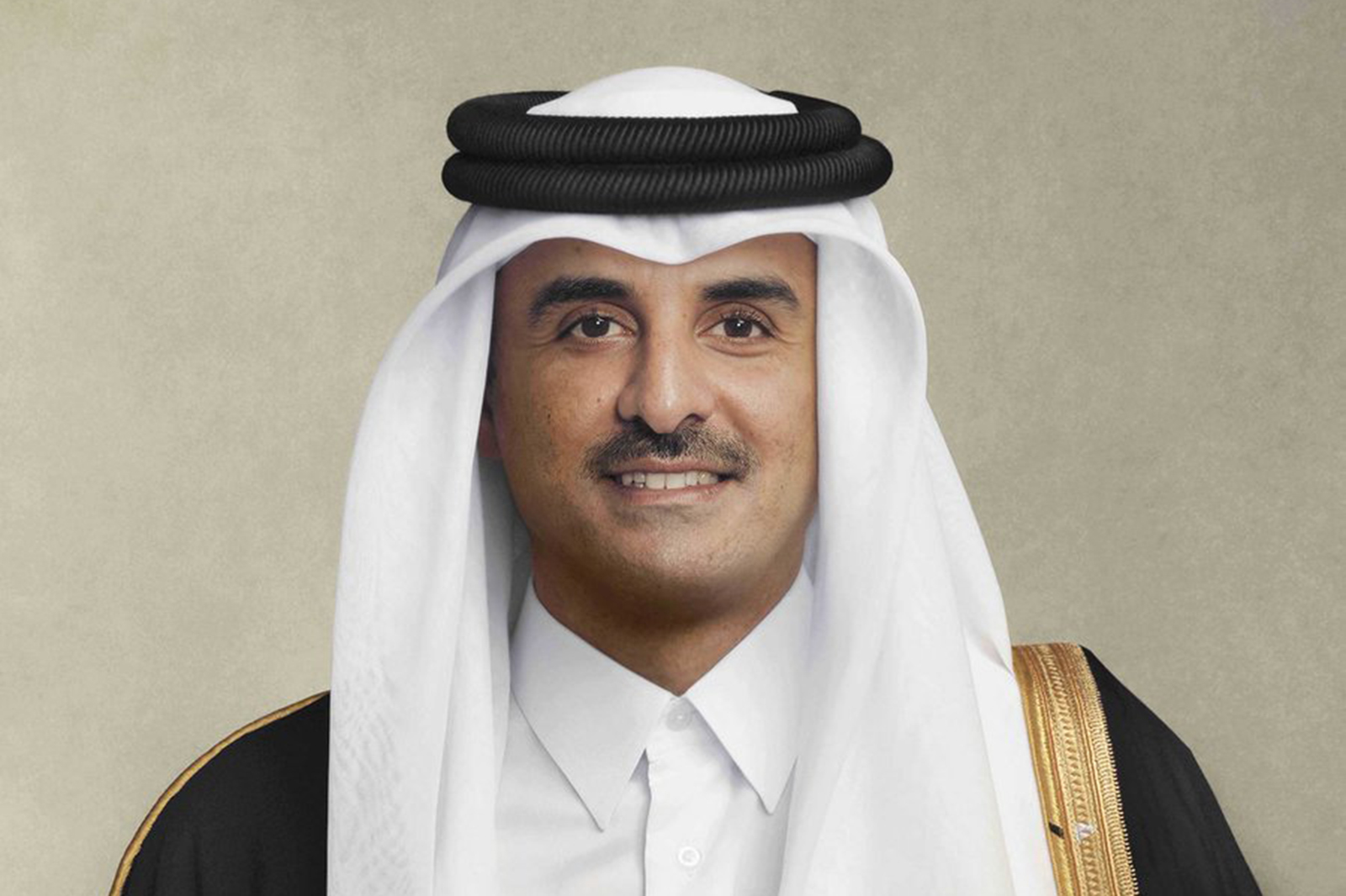الأمير القطري  تميم  بن حمد ( قنا)