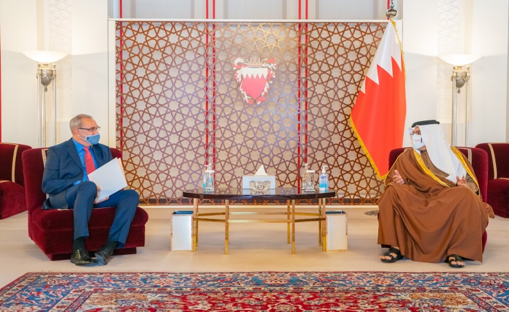 الأمير سلمان بن حمد آل خليفة و السيد آيتان نائي سفير دولة إسرائيل لدى مملكة البحرين (بنا)
