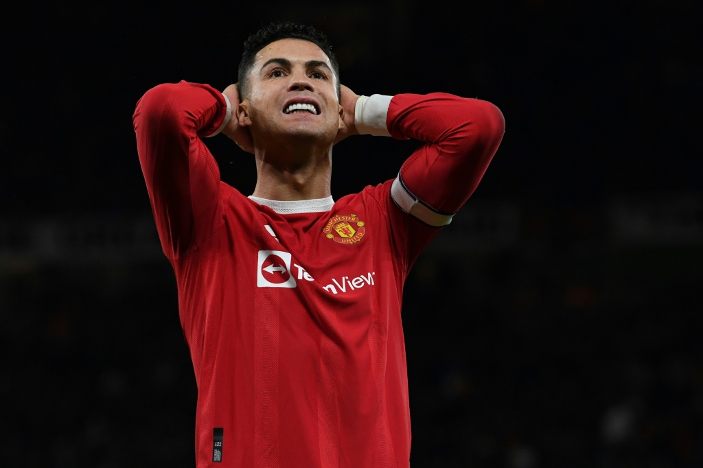 قال البرتغالي كريستيانو رونالدو انّ مانشستر يونايتد يجب ان ينهي الموسم بين المراكز الثلاثة الاوائل في الدوري الإنكليزي الممتاز(ا ف ب)