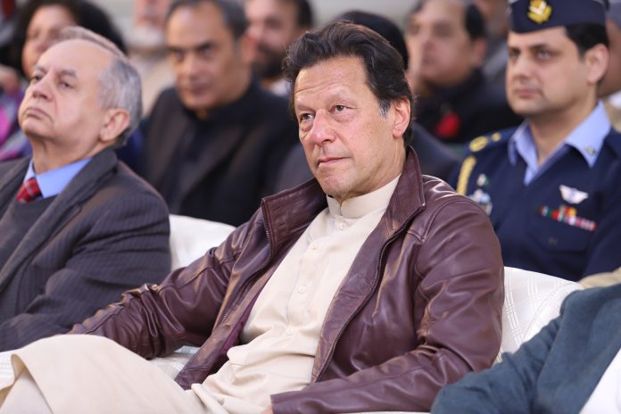 رئيس الوزراء عمران خان (الباكستانية )