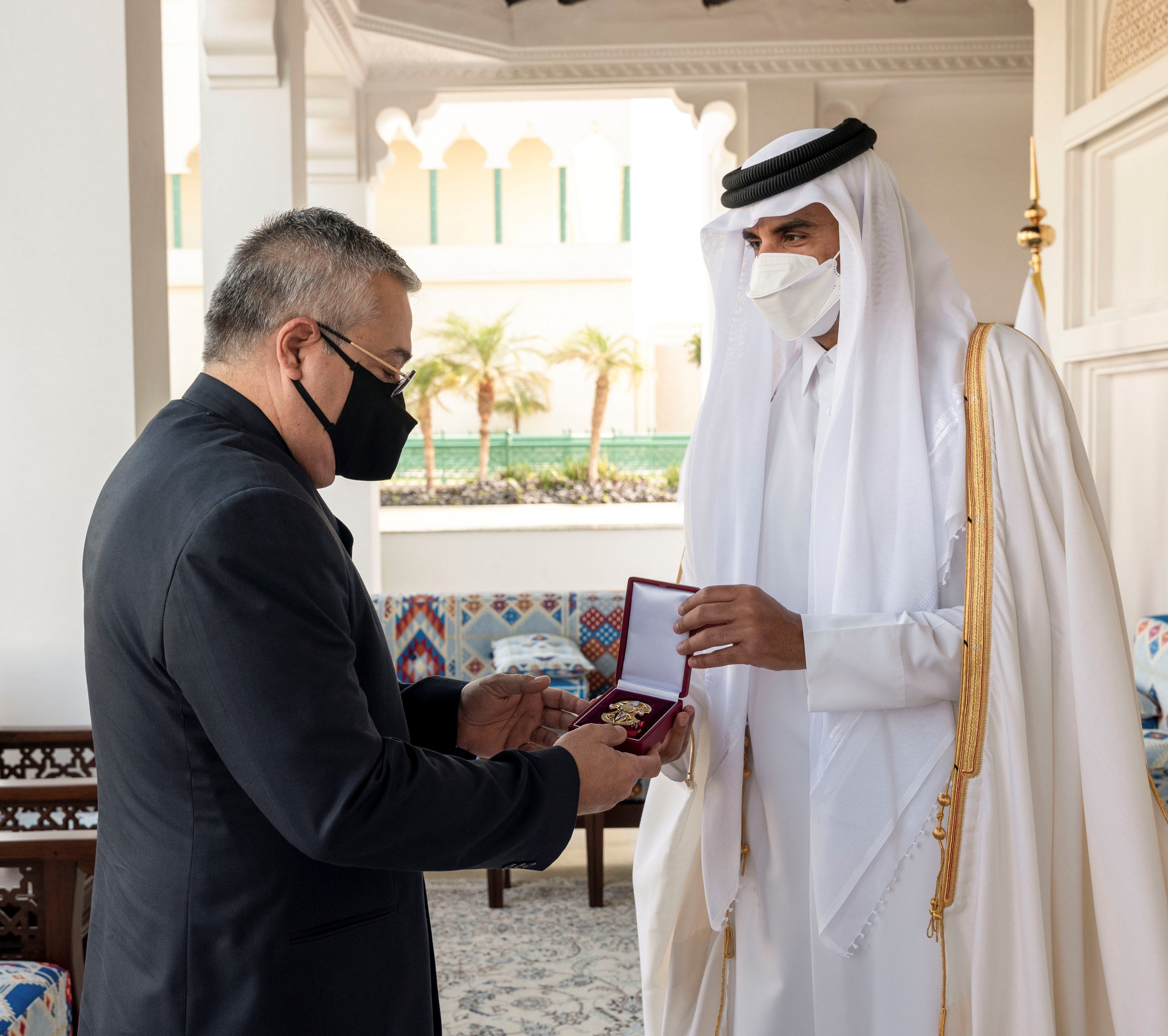 امير قطر يستقبل سفير فنزريلا (قنا)