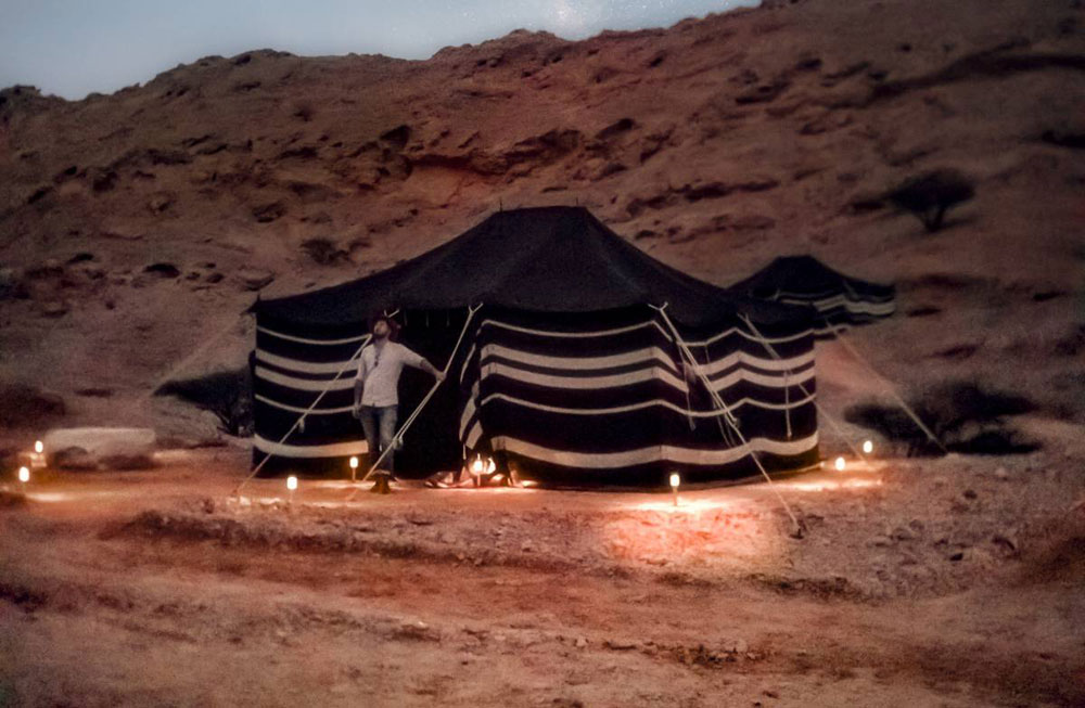 سكينة الصحراء وصفاء النجوم (تواصل اجتماعي)