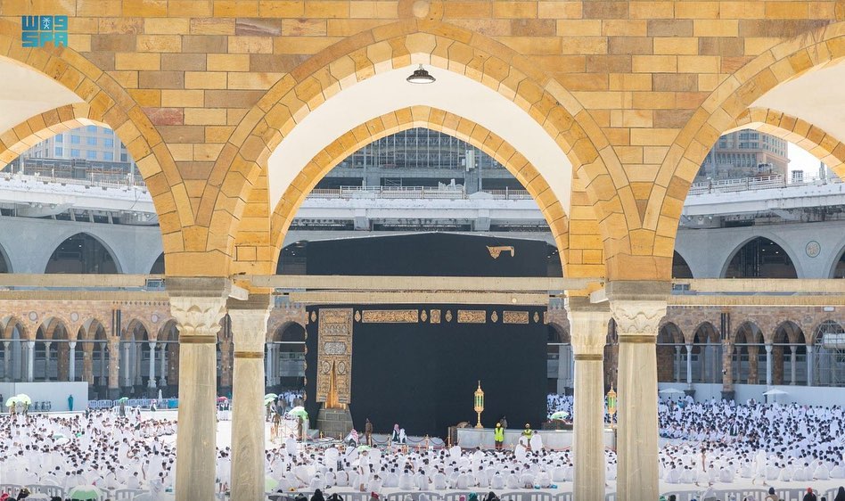 صورة من رواق المسجد الحرام (واس )
