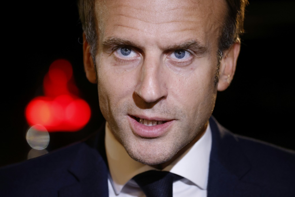 الرئيس الفرنسي إيمانويل ماكرون في صورة التقطت في الخامس من تشرين الأول/أكتوبر 2021(ا ف ب)