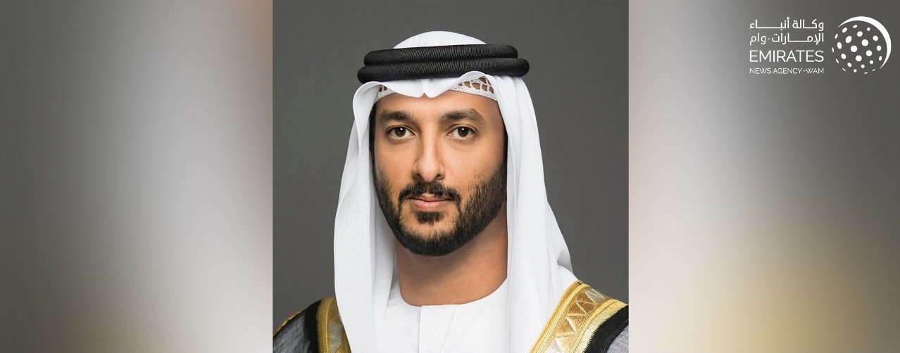 وزير الاقتصاد عبدالله بن طوق المري (وام )