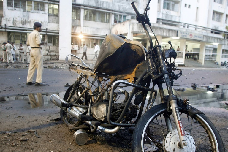موقع أحد تفجيرات مدينة احمد أباد الهندية في 27 تموز/يوليو 2008 (اف ب)
