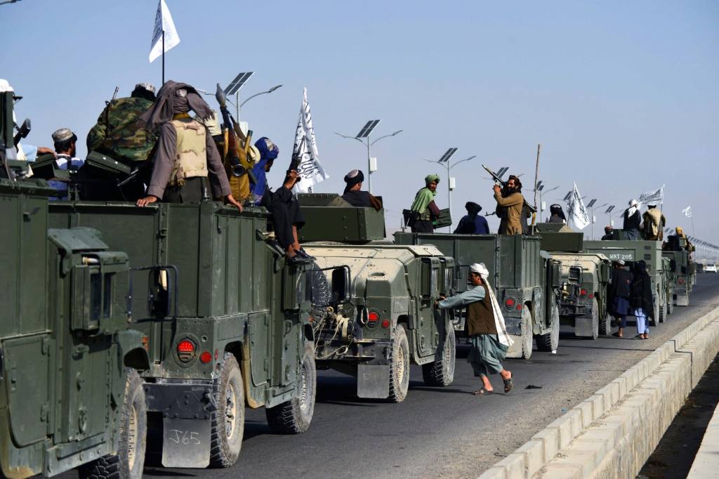 قالت طالبان إنها استولت على أكثر من 60 ألف مركبة عسكرية أثناء استيلائها على البلاد (أ ف ب)