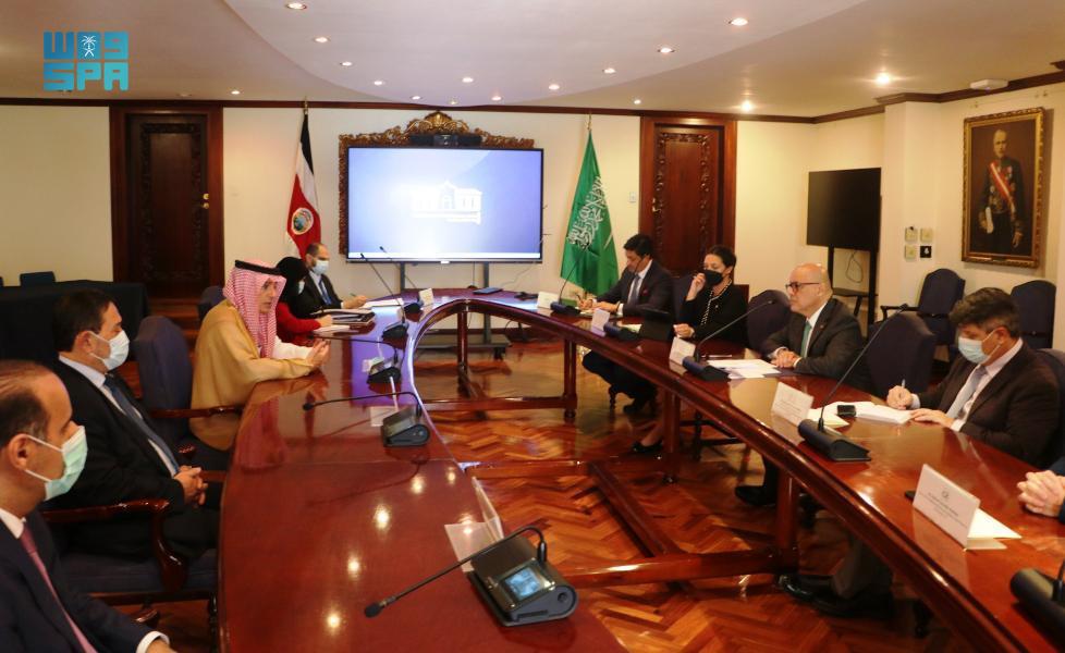 وزير الدولة للشؤون الخارجية يلتقي وزير خارجية جمهورية كوستاريكا  (واس)    