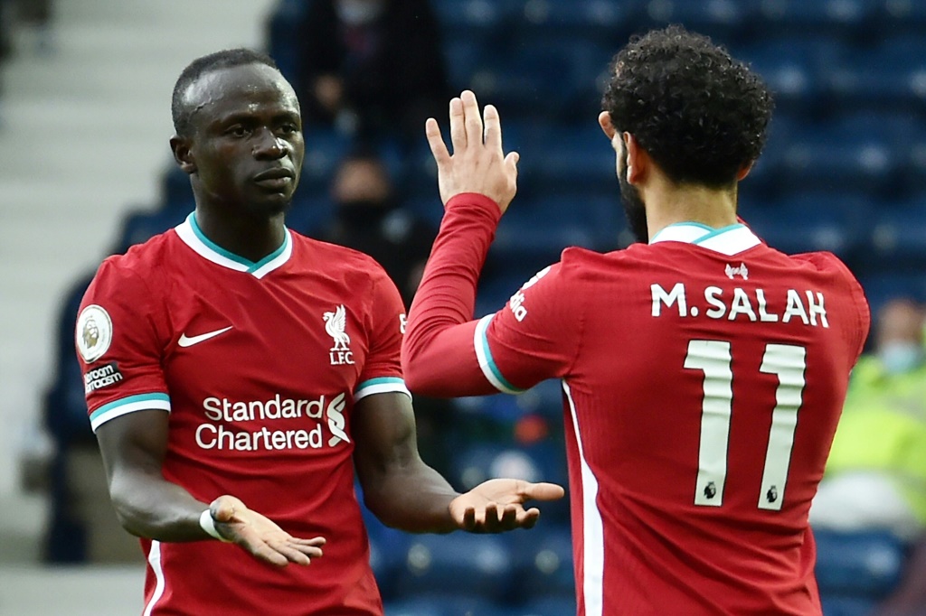 المصري محمد صلاح والسنغالي ساديو مانيه، الزميلان في ليفربول (ا ف ب)