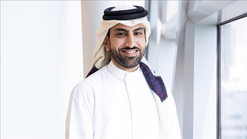 ناصر الخوري، مدير إدارة البرامج في برنامج "الجيل المبهر" (الأناضول)