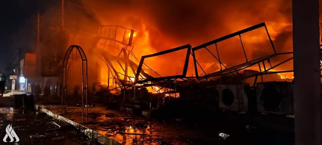 صورة من الحريق الذي اندلع في مجمع طبي في  محافظة ميسان (واع)
