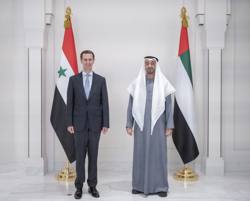 الشيخ محمد بن زايد آل نهيان ولي عهد أبوظبي نائب القائد الأعلى للقوات المسلحة،يستقبل الرئيس السوري بشار (وام)