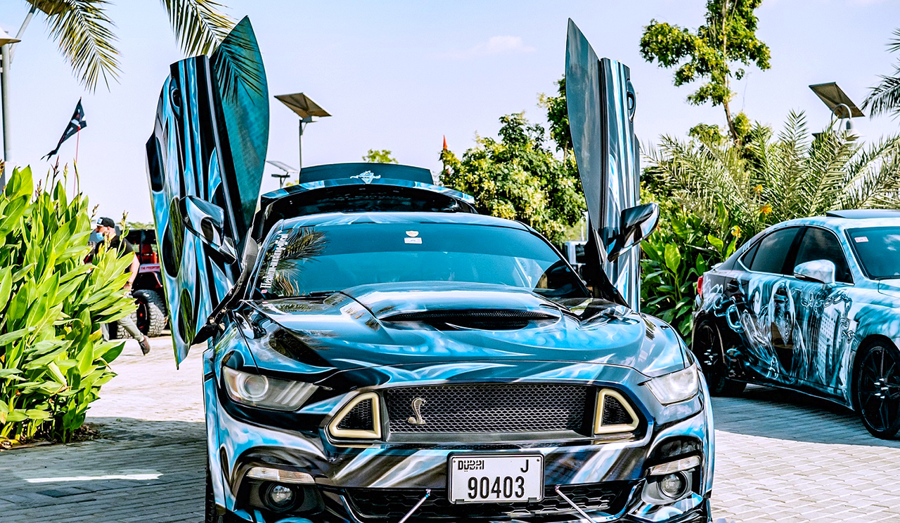 ستتاح للزوار فرصة قيادة واحدة من السيارات الخارقة المئة الشهيرة (موقع المعرض)