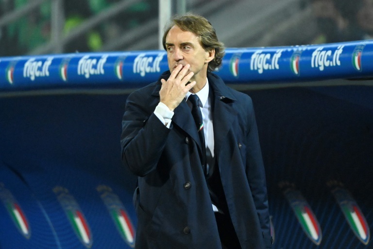 مدرب ايطاليا روبرتو مانشيني خلال المباراة ضد مقدونيا الشمالية، باليرمو في 24 اذار/مارس 2022 (اف ب)