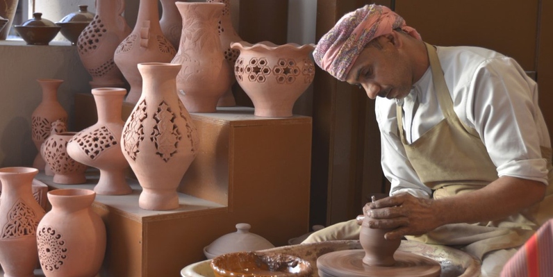 صورة ارشفية (العمانية)