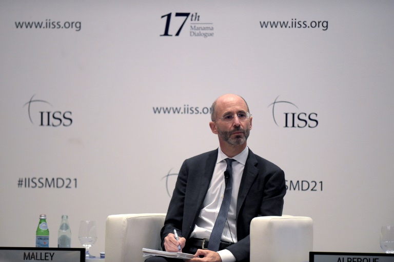 المبعوث الاميركي الخاص لإيران روبرت مالي خلال لقاء صحافي على هامش افتتاح مؤتمر