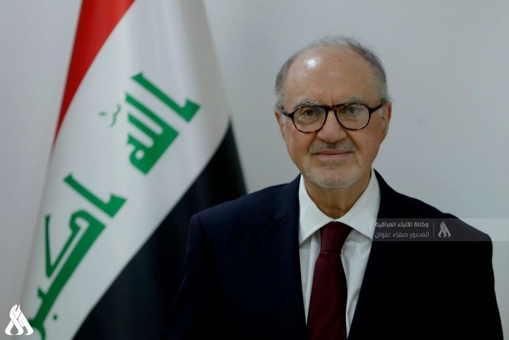 وزير المالية العراقي علي علاوي (واع)