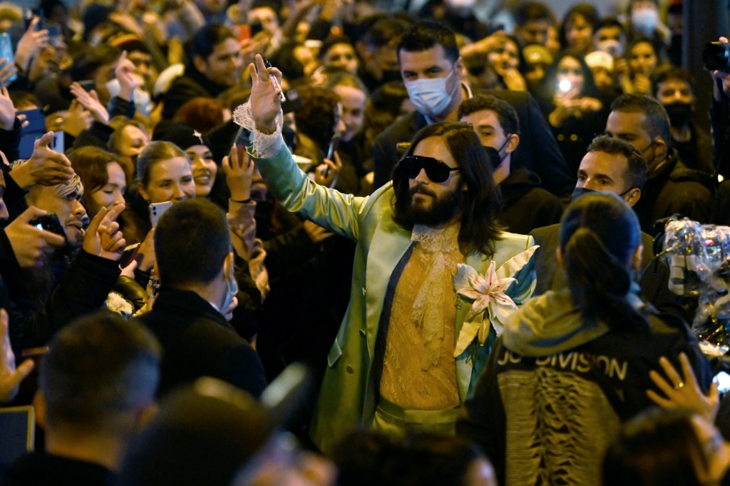الممثل جاريد ليتو خلال العرض الأول لفيلم "موربيوس" في مدريد في 23 آذار//مارس 2022(ا ف ب)