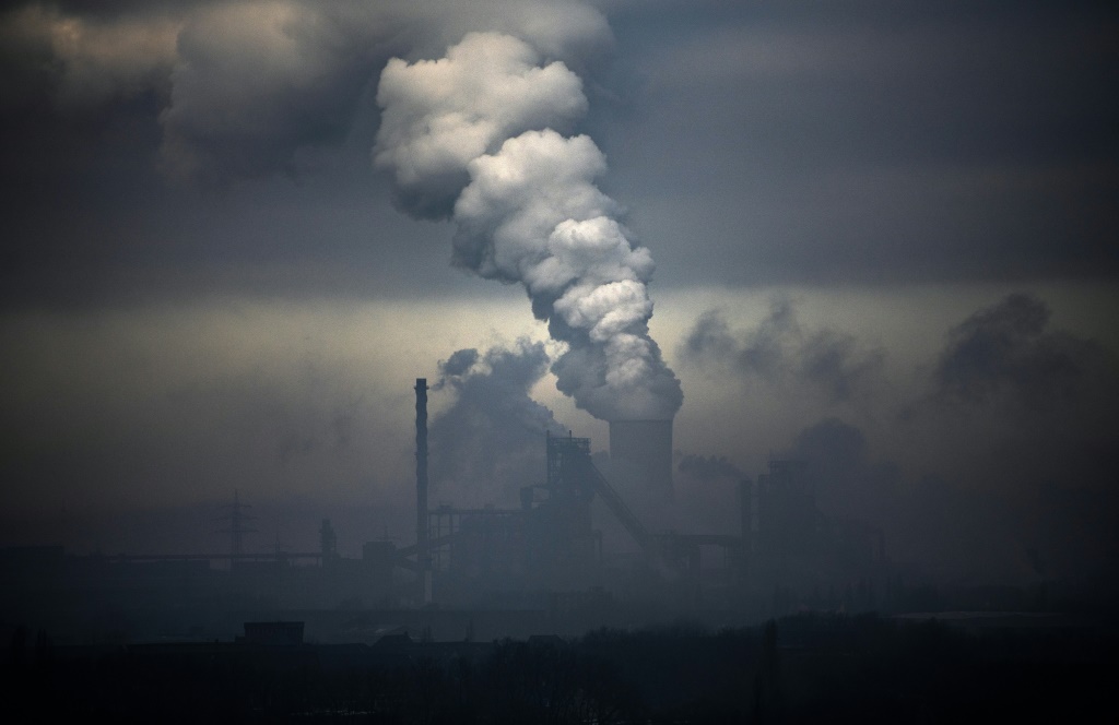ما يصل إلى 4 تريليونات دولار من أصول الوقود الأحفوري يمكن أن تتلاشى بحلول عام 2050 في مكافحة تغير المناخ ، وفقًا لخبراء الأمم المتحدة (أ ف ب)