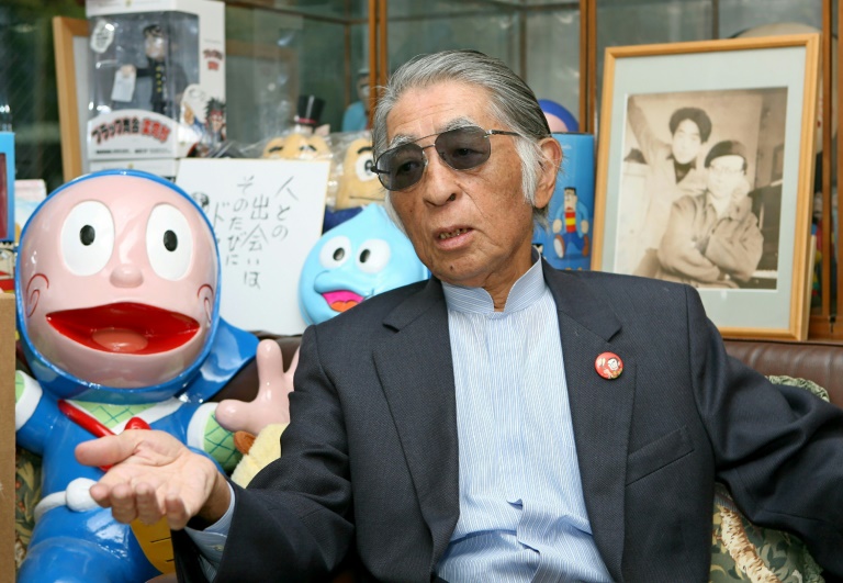 مؤلف قصص المانغا الياباني فوجيكو فوجيو إيه (واسمه الحقيقي موتو أبيكو) في صورة التقطت له في طوكيو في 29 تشرين الأول/أكتوبر 2008(ا ف ب)