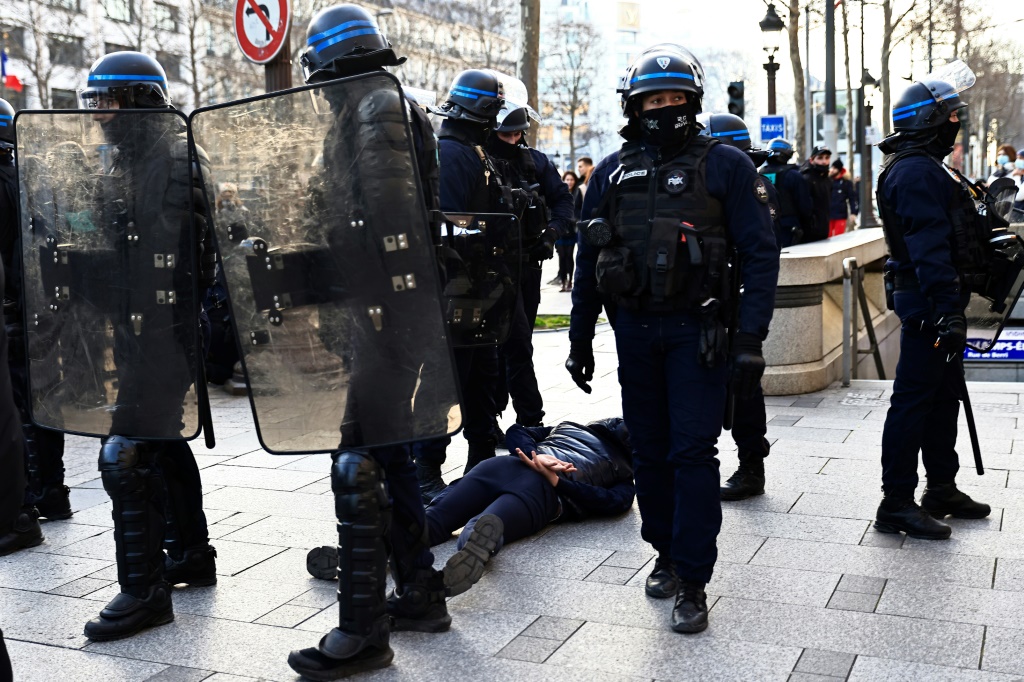 الشرطة الفرنسية (ا ف ب)
