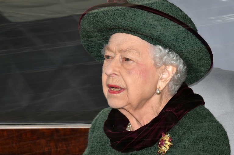 الملكة الزابيث الثانية شاركت في حفل تأبين الامير فيليب في 2 آذار/مارس 2022 (ا ف ب)