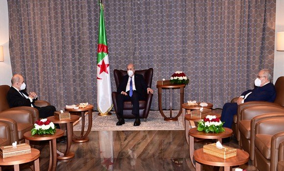 استقبال الرئيس الجزائري عبد المجيد تبون وزير الخارجية الفرنسي، جان إيف لودريان (واج)
