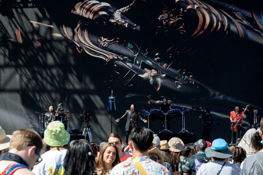 مهرجان كواتشيلا الموسيقي انطلق في كاليفورنيا بعد توقفه ثلاث سنوات (ا ف ب)
