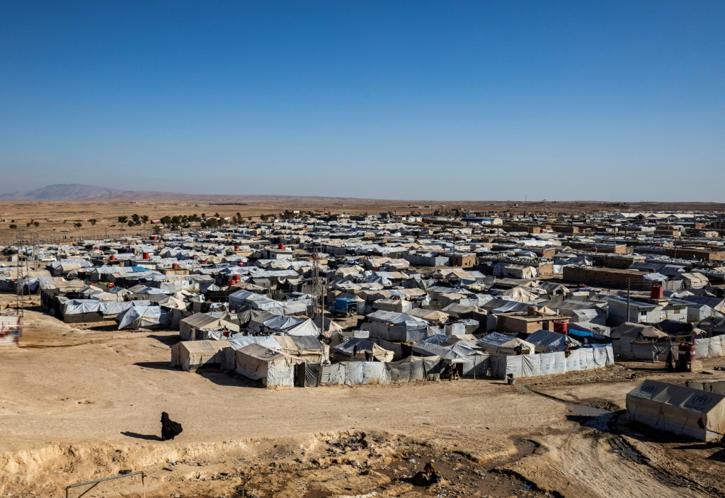 مخيم الهول في شمال شرق سوريا في 6 كانون الأول/ديسمبر 2021 (أ ف ب)   