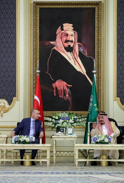 قال محلل إن زيارة أردوغان ، المصورة مع العاهل السعودي سلمان في جدة ، ستُنظر إليها على أنها انتصار للمسؤولين في المملكة الحريصين على تجاوز مقتل جمال خاشقجي (ا ف ب)