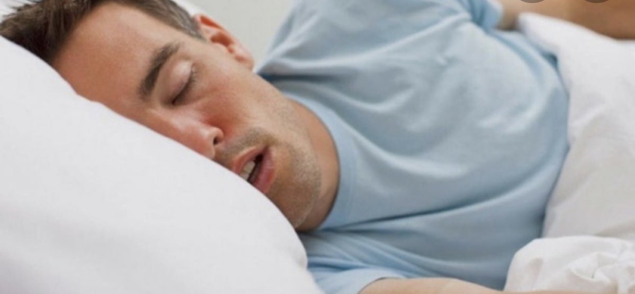 انقطاع التنفس في أثناء النوم.. أشهر 5 أسباب وطرق العلاج (التواصل الاجتماعي)