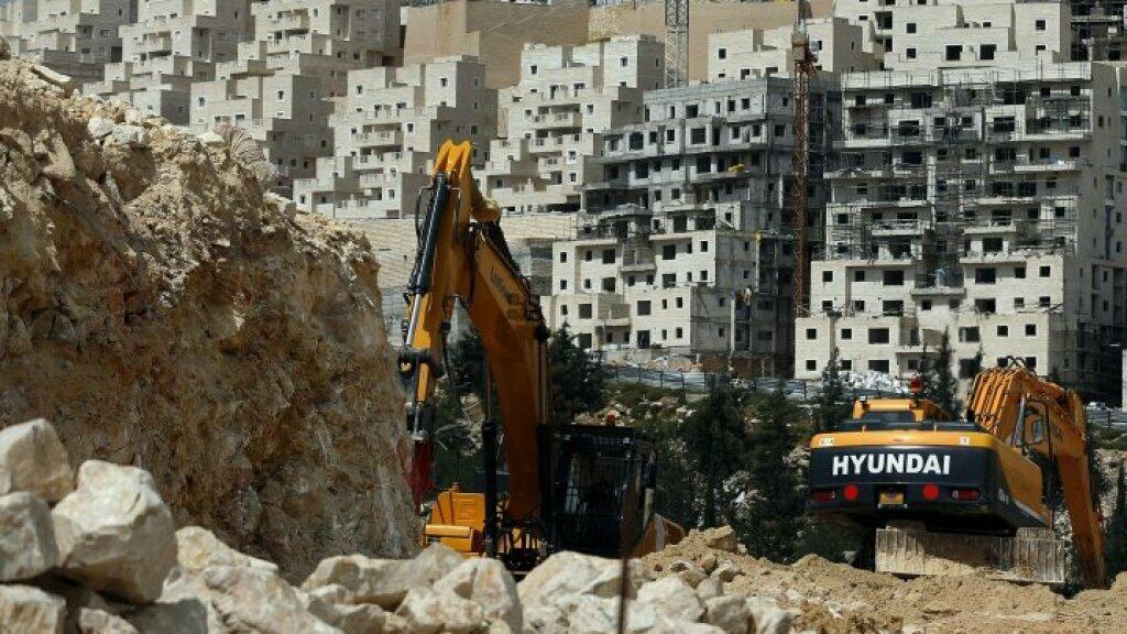 رحبت وزارة الخارجية والمغتربين الفلسطينية بالموقف الذي أعلنته الخارجية الأمريكية بشأن الاستيطان، بيد أنها اعتبرته غير كاف ولا يرتقي لمستوى جريمة الاستيطان (أ ف ب)