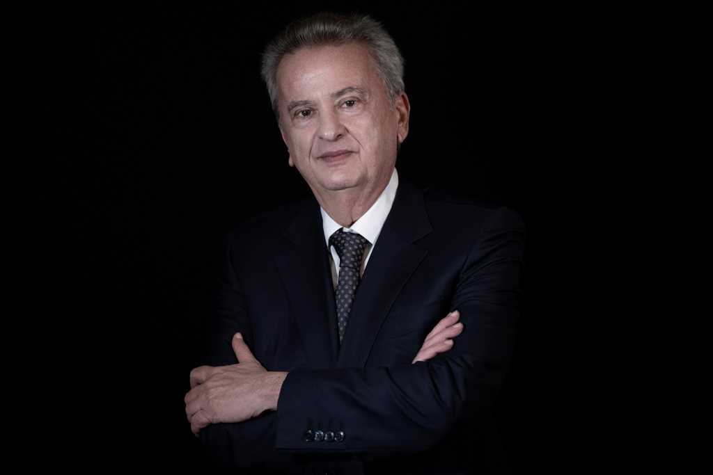 حاكم مصرف لبنان رياض سلامة في لقاء مع وكالة فرانس برس في 20 كانون الأول/ديسمبر 2021 (ا ف ب)