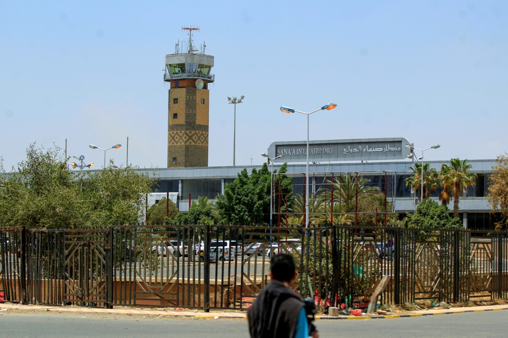 تم إغلاق المطار في صنعاء التي يسيطر عليها الحوثيون أمام الحركة التجارية منذ آب/أغسطس 2016 (ا ف ب)