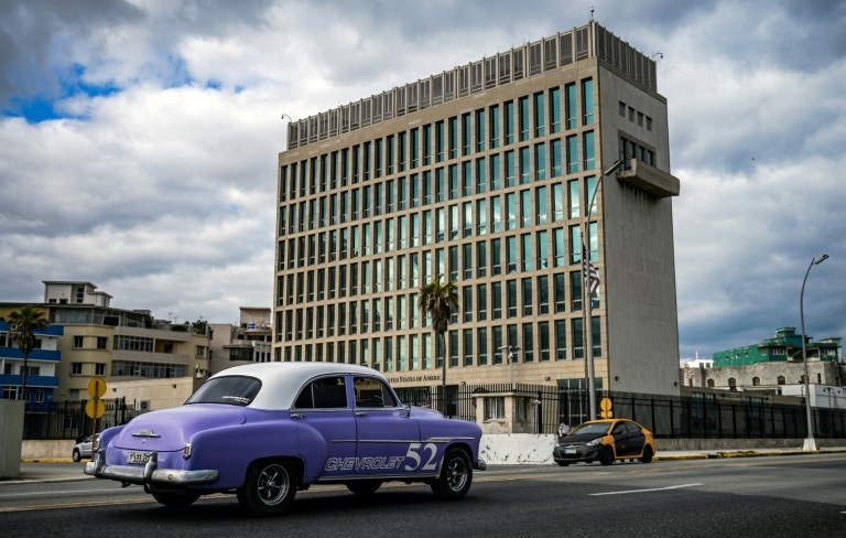 سفارة الولايات المتحدة في العاصمة الكوبية هافانا في 3 أيار/مايو 2022 (ا ف ب)