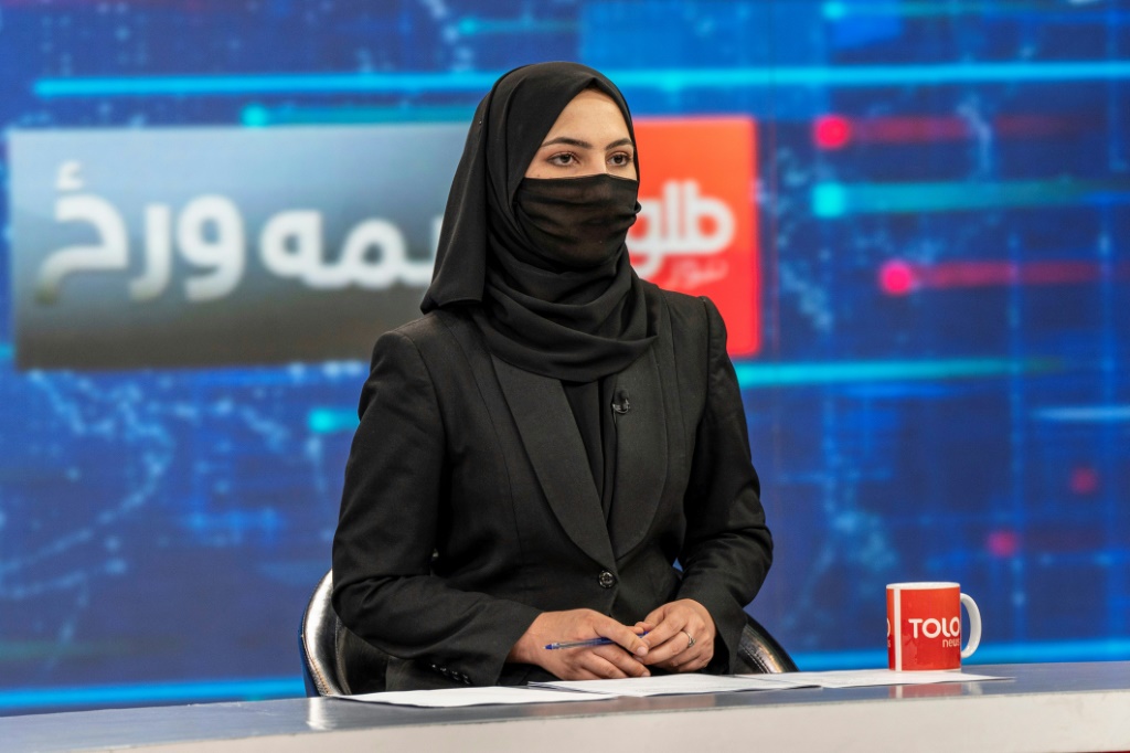 سونيا نيازي، المذيعة في قناة 