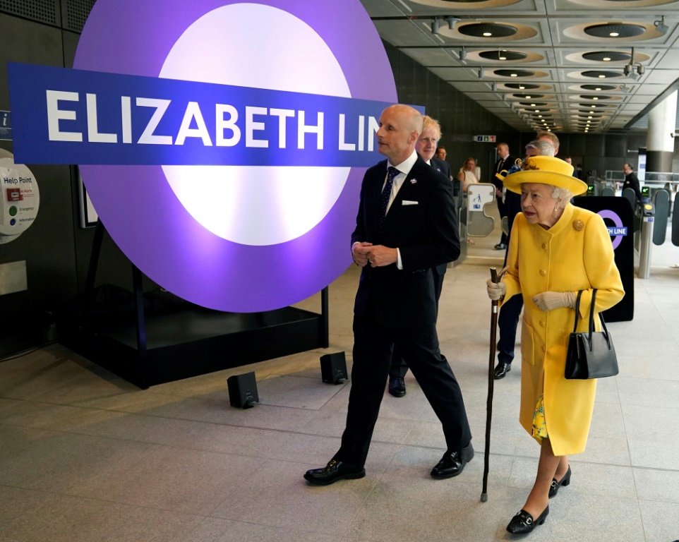 من المتوقع أن ينقل خط لندن الجديد ، الذي سمي على اسم الملكة إليزابيث الثانية ، ما يصل إلى 200 مليون مسافر سنويًا (أ ف ب)