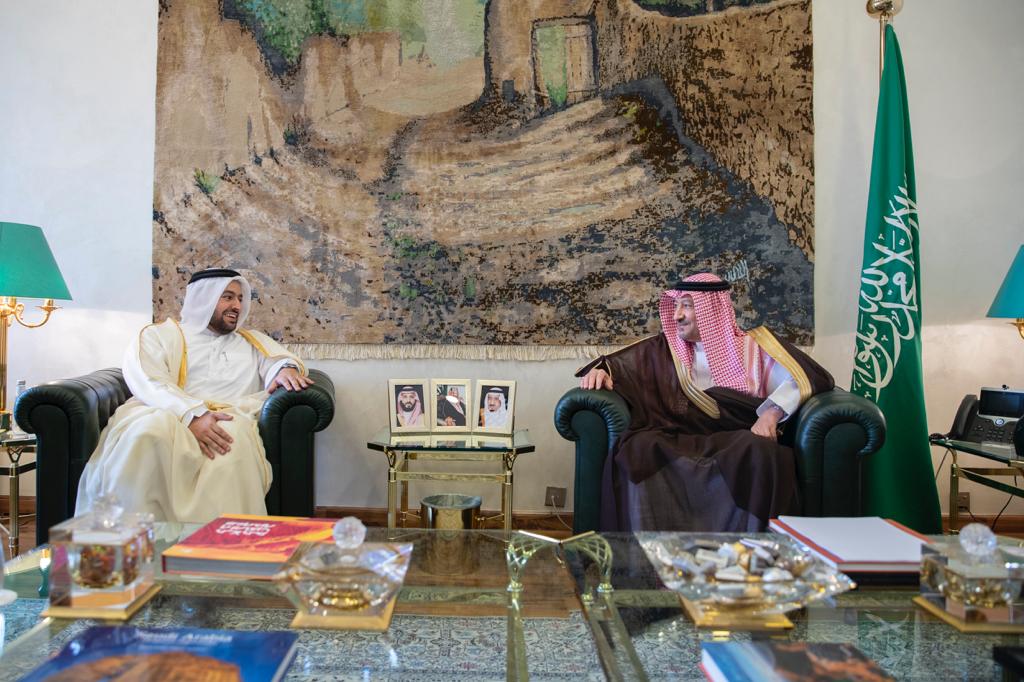 مساعد وزير الخارجية للشؤون الإقليمية القطري الدكتور محمد بن عبدالعزيز بن صالح الخليفي مع  مع سعادة المهندس وليد بن عبدالكريم الخريجي نائب وزير الخارجية بالمملكة العربية السعودية (قنا)