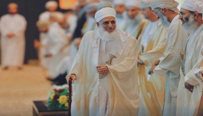 المفتي العام لسلطنة عمان، الشيخ "أحمد بن حمد الخليلي" (اعلام عماني)
