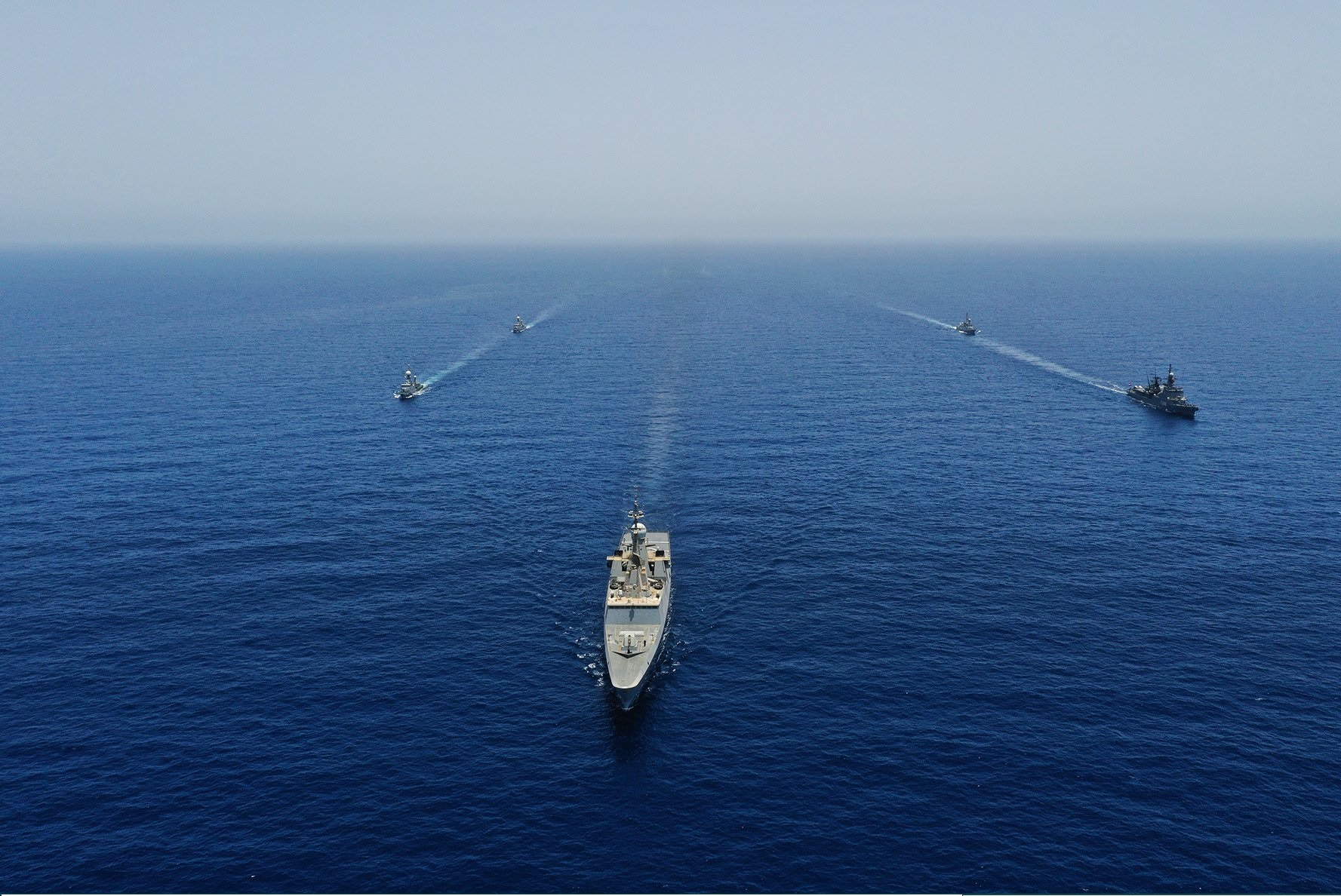 القوات البحرية من الدول المشاطئة للبحر الأحمر، حول حماية وتأمين الممرات المائية (موقع وزارة الدفاع السعودية)
