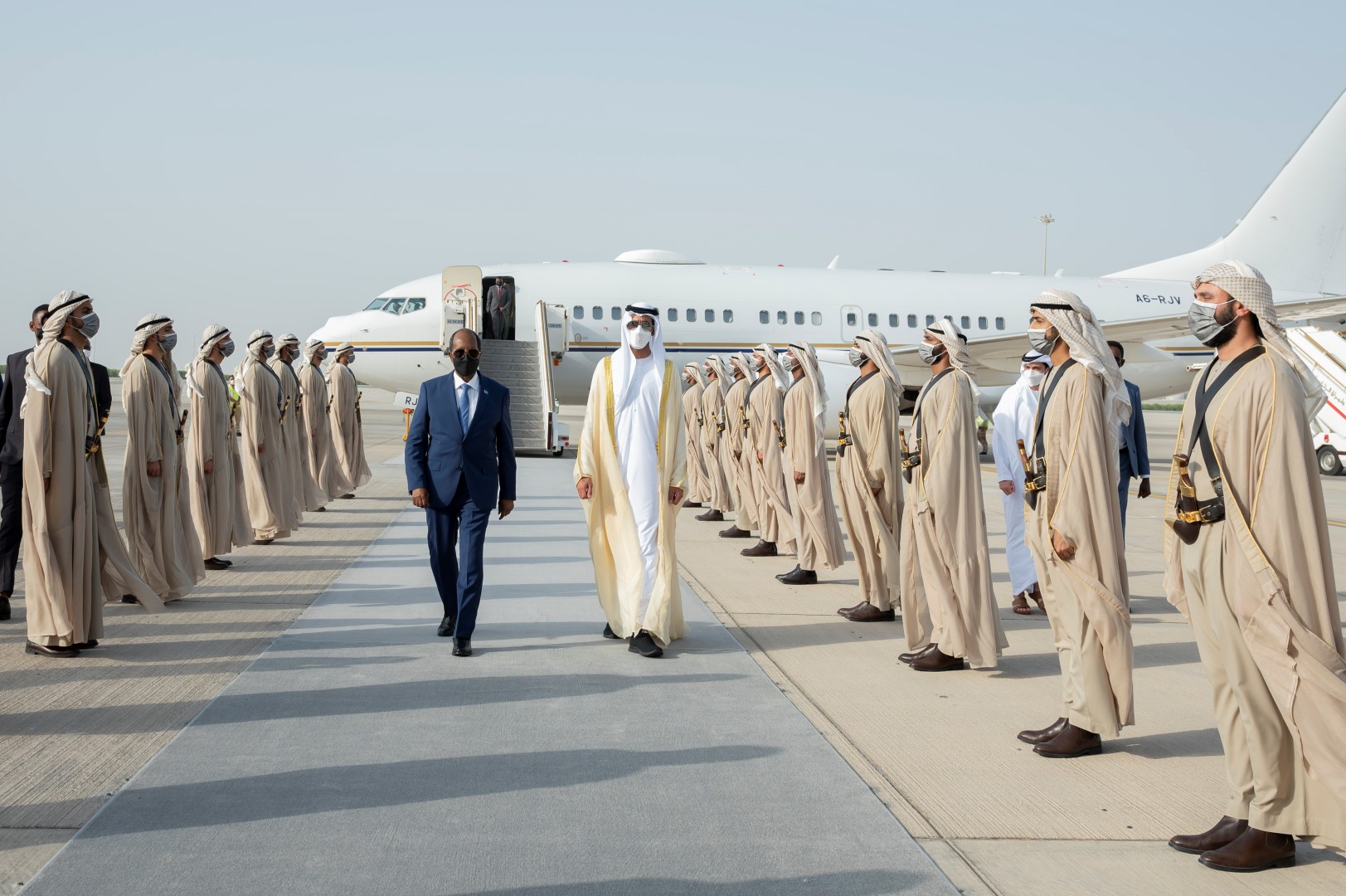 رئيس الصومال يصل إلى  الامارات (وام)