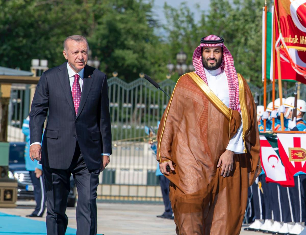 ولي العهد السعودي الأمير محمد بن سلمان والرئيس التركي رجب طيب إردوغان خلال لقائهما في أنقرة (واس)