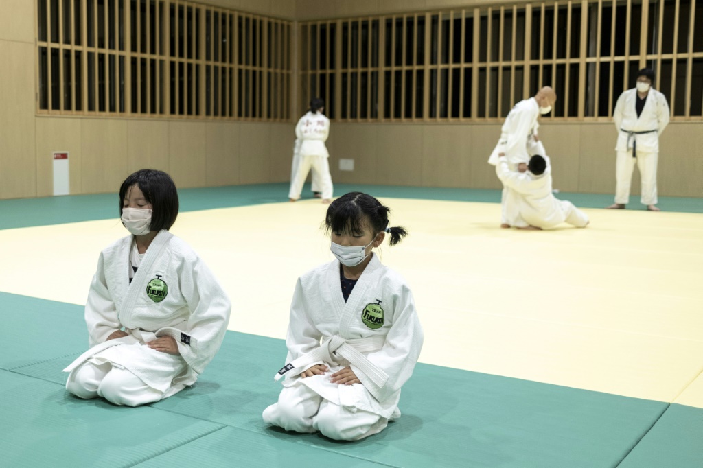 صف لأطفال الجودو في فوكوري اليابانية في 25 أيار/مايو 2022 (ا ف ب)