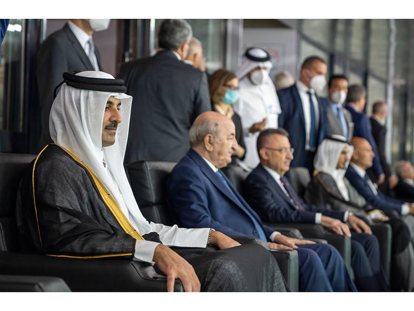أمير  قطر يحضر حفل افتتاح الدورة الـ19 لألعاب البحر الأبيض المتوسط وهران (قنا)