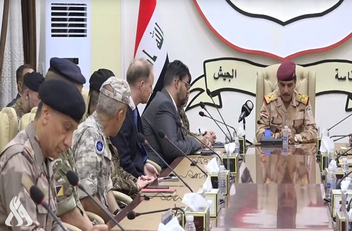 العراق وحلف الناتو يوقعان مذكرة تفاهم خاصة بتطوير قدرات الجيش في الجانبين التدريبي والتسليحي (واع)
