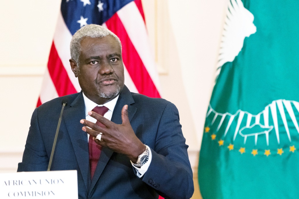 رئيس مفوضية الاتحاد الافريقي موسى فقي محمد في واشنطن في 11 آذار/مارس 2022 (ا ف ب)